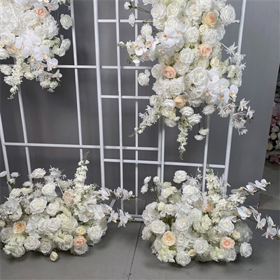 Brude bruser blomster til bord