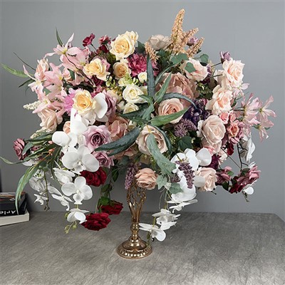 Elegante centerpieces til bryllupsborde