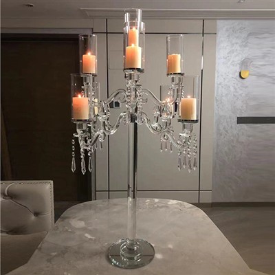 Høje glas kandelaber