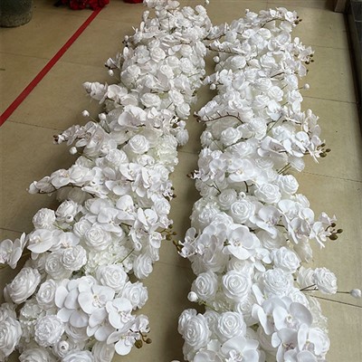 Bryllupsreception blomsterbordløber